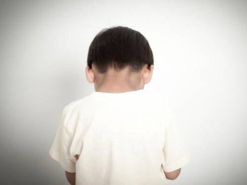 Suore vendono bambini a preti e pedofili per soldi. Gli abusi choc sui minori