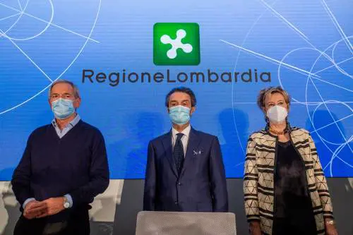 Vaccini, svolta in Lombardia: Fontana cambia i vertici di Aria