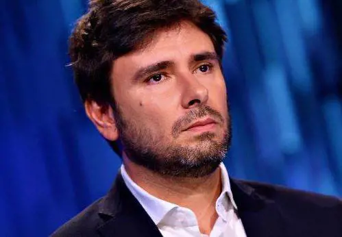 La base del M5s furiosa coi vertici: siete dei buffoni. I ribelli: astensione