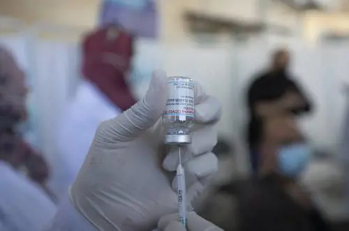 Vaccini, Israele ora fa scuola: ecco quali sono i (veri) effetti