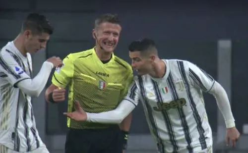 "Arbitro, mostrami l'orologio..." E Orsato ora finisce nel mirino