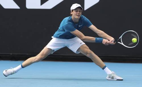 C'è Sinner nel tennis stanco e senza tempo