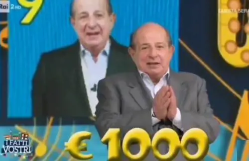 "Ma non è la Clerici?", concorrente sbaglia gioco. Magalli in imbarazzo in diretta