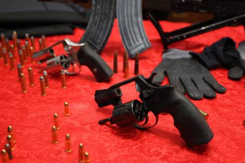 Sangue e kalashnikov tra Belgrado e Stoccolma