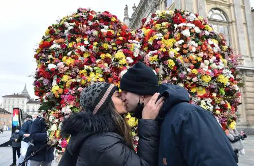 Il "San Valentino Covid"? Ha i suoi lati positivi...