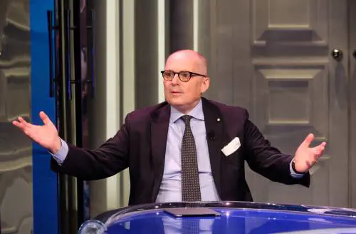Firma l'appello al "Nutriscore": lo schiaffo di Ricciardi all'Italia