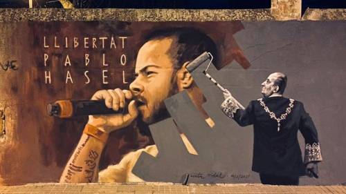 "Re mafioso e polizia criminale". Rapper in cella, Spagna divisa
