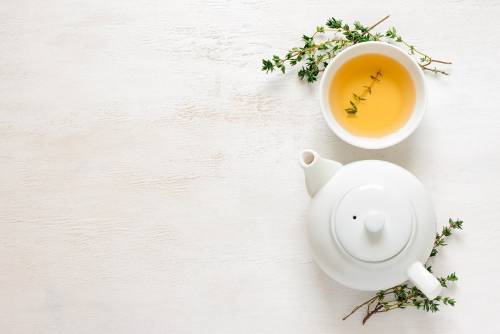 Tè verde, proprietà e benefici di questa antica bevanda