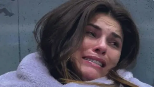 Sfogo disperato di Dayane Mello nella notte: "Io la amo" 
