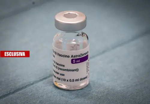 Parla una fonte di Big Pharma: "La verità sul ritardo dei vaccini"