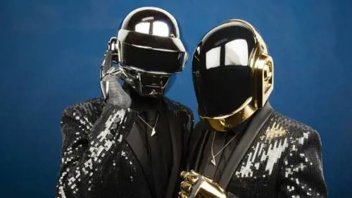 I Daft Punk si sciolgono con un video (un po' choc)