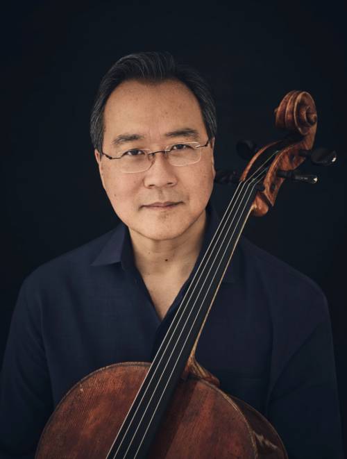 "Metto il mio violoncello al servizio di chi oggi è rimasto senza musica"