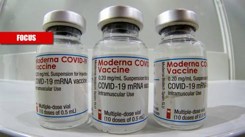 Vaccini anti-Covid, una o tre dosi? Ecco il nuovo rebus