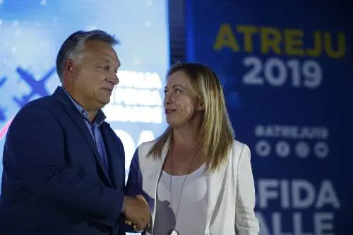 Viktor Orban scrive a Giorgia Meloni: "Continuiamo la collaborazione sulla politica del buon senso"