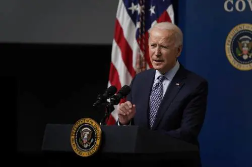 Il nuovo 4 luglio di Biden: "Indipendence day dal virus"