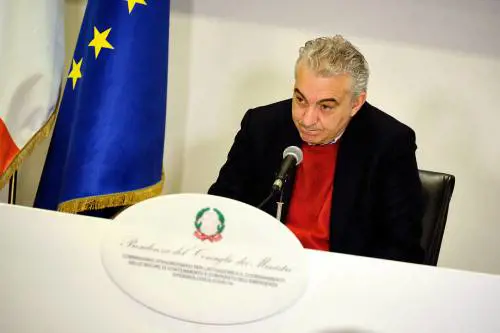 Quei contatti frenetici  tra Arcuri e Di Donna. Ecco la rete dei mediatori