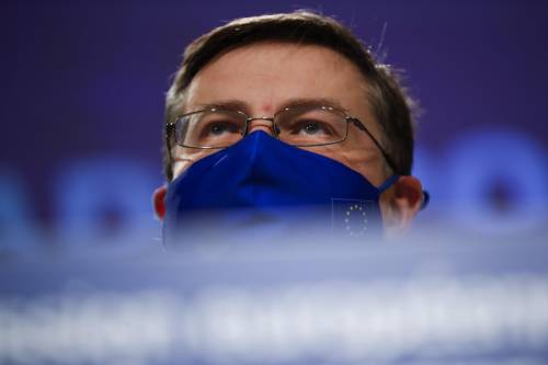 Ue, i "falchi" si alzano in volo. Anche l'Italia ha le ore contate