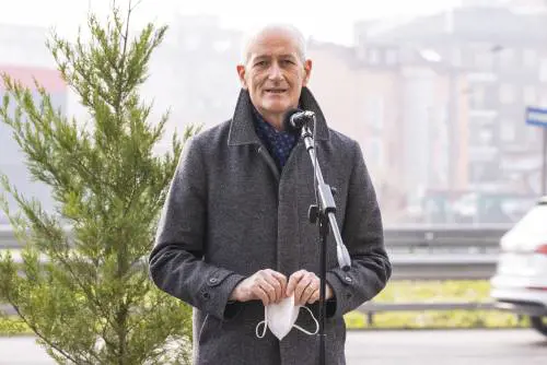 Dai vaccini all'immigrazione. Draghi dà i poteri a Gabrielli