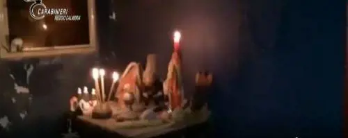 "Ti dico io cosa devi fare" Così il "mago" violentava ​e truffava le sue vittime