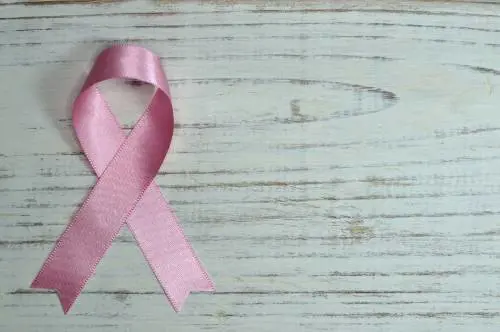 Tumore al seno, autopalpazione, prevenzione, sintomi e cure