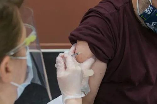 Microaghi, una nuova frontiera per somministrare vaccini e farmaci