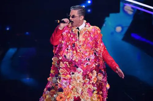 Pronti, via: è subito allarme Covid. Ci pensa San Fiorello a battezzare il Festival