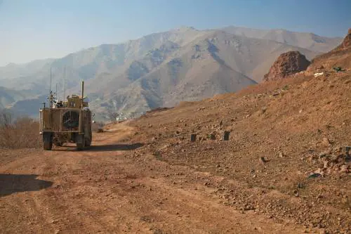 Afghanistan, Guerini: "In caso di ritiro proteggeremo gli interpreti"