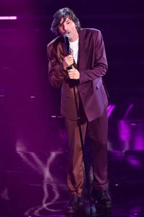 Bugo torna a Sanremo ma non c'è l'asta