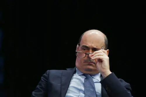 "Il Pd irreversibile come l'euro". I dem preparano il dopo Zinga