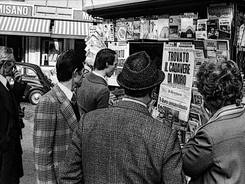 La sinistra appesa agli anni di piombo