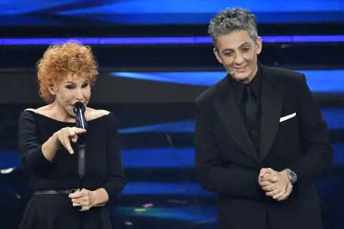 Ornella Vanoni senza freni: "Qui cantano proprio tutti"