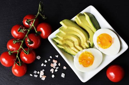 Covid, la dieta chetogenica può ridurre i rischi di complicanze