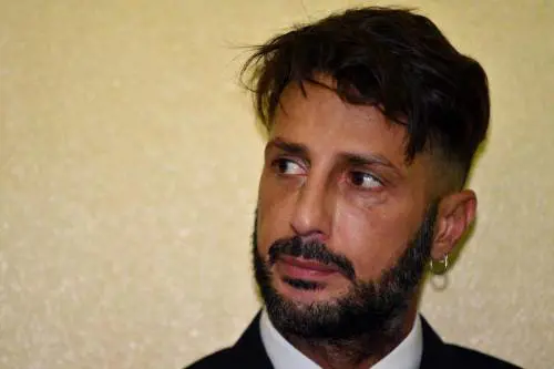 Il suo è l'unico caso dove la giustizia funziona (per finta)