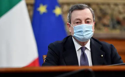 Draghi si vaccina "Io farò AstraZeneca. Sospensione giusta. Basta ordine sparso ora regole comuni"