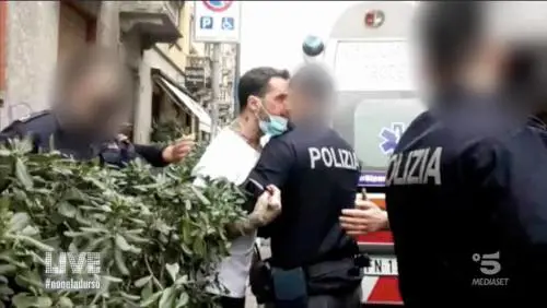 Le condizioni di Fabrizio Corona sono in peggioramento