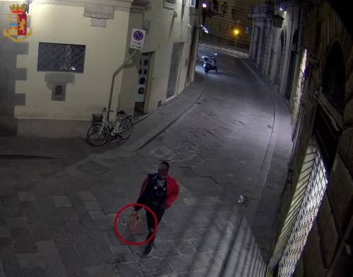 Rapina donna in pieno centro a Firenze: era ospite del centro di Vicofaro