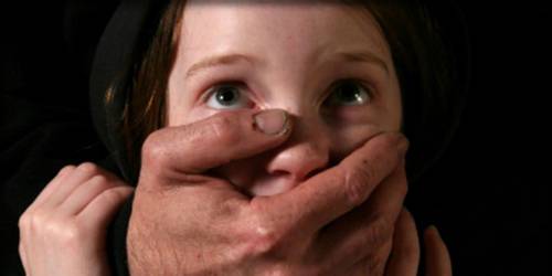 L'ultima follia dei super liberal. Così giustificano la pedofilia