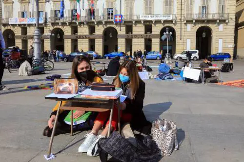 Quarantena e test, le nuove regole