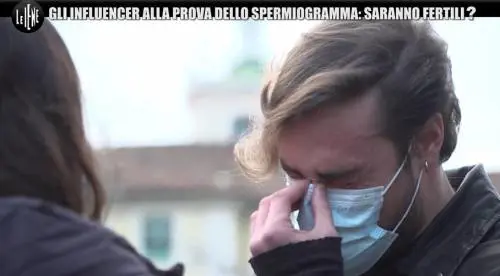 Le Iene indagano sull'infertilità maschile: si riaccende il dibattito sul calo demografico