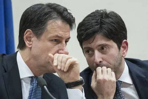 "Ora avremmo meno morti". Lo studio che incastra Conte e Speranza