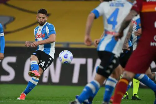 Mertens torna un gigante. Il Napoli è da Champions
