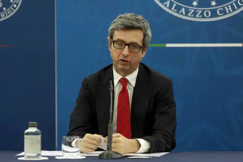 Caro ministro, sono un delatore e ti svelo che...