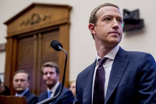 Facebook spiava davvero gli utenti: la Corte Suprema boccia il ricorso