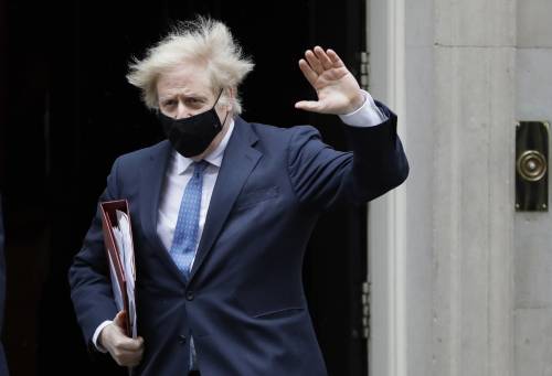 Johnson inchioda i catastrofisti La data X per uscire dall'incubo