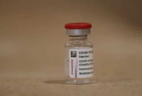 Le 'magie' dell'Unione europea. "Scompaiono" anche i vaccini