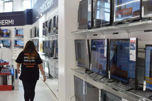 Le novità sul bonus tv. Può cambiare l'importo: chi rischia lo switch off