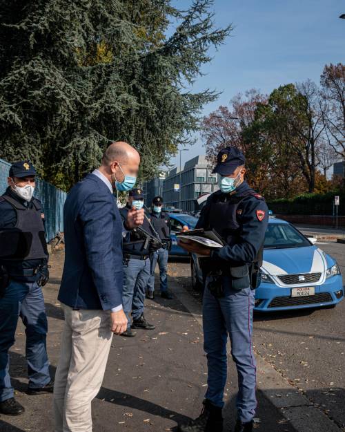 E un gup legittima le bugie nelle auto-certificazioni