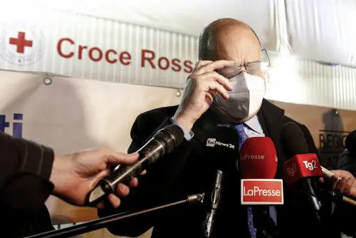 Cinque milioni per test salivari: l'ultimo spreco di Zingaretti