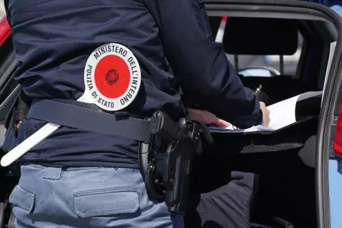 "I rapporti sadomaso...". Così il vicino di casa ha plagiato una 15enne