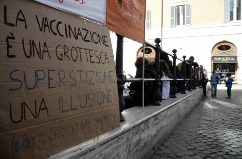 "Serve il piombo...": i no vax minacciano Salvini, Meloni e Di Maio